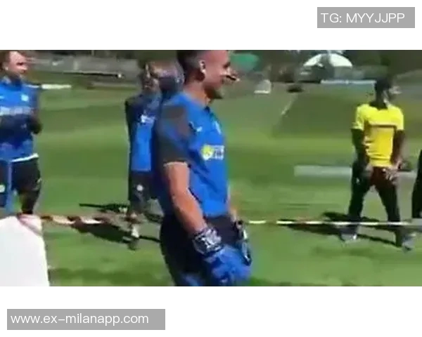 孔蒂与邓弗里斯争吵引发劳塔罗远道而来调解冲突事件