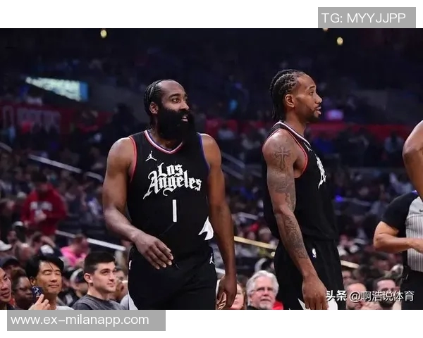 快船半场领先鹈鹕8分哈登贡献16分6助攻祖巴茨与普尔各得14分